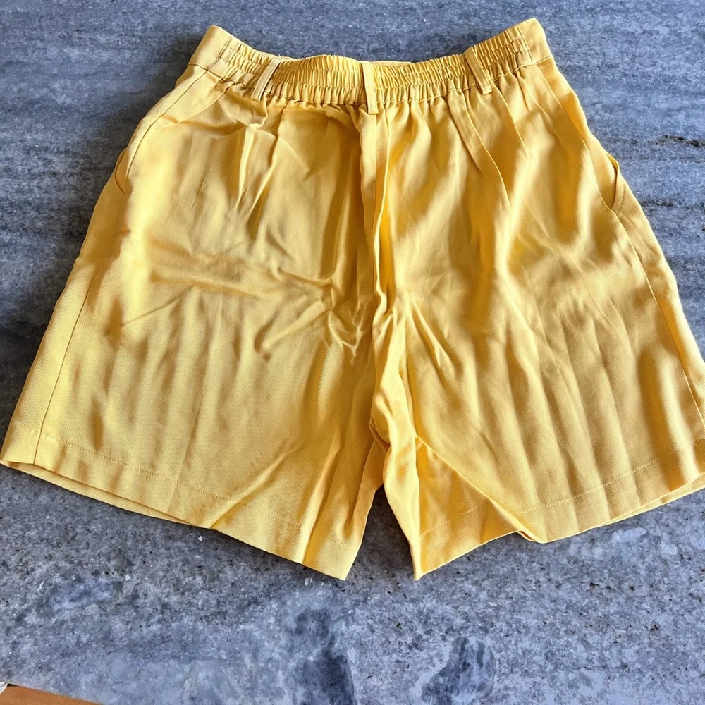 Donni. | Twill Pleated Shorts - Yellow Small - Picture 6 of 8